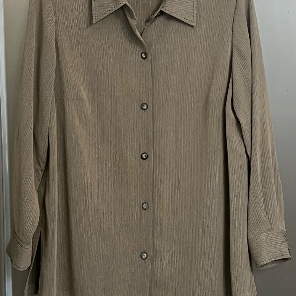 Liz Claiborne Villager Textured Brown Shirt
